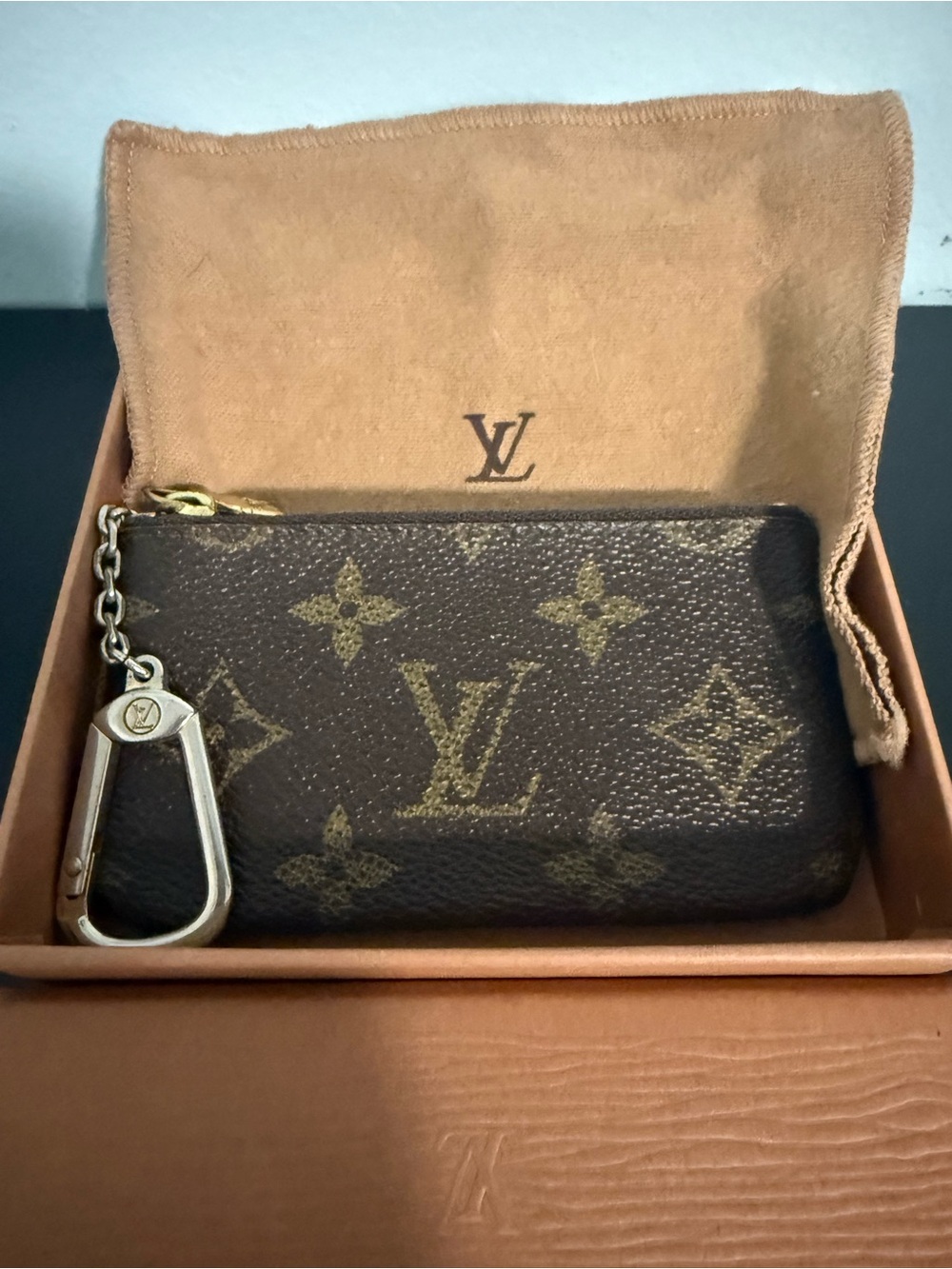 Louis Vuitton Monogram Key Pouch - Brown with Gold Monogram. Full Inclusion!